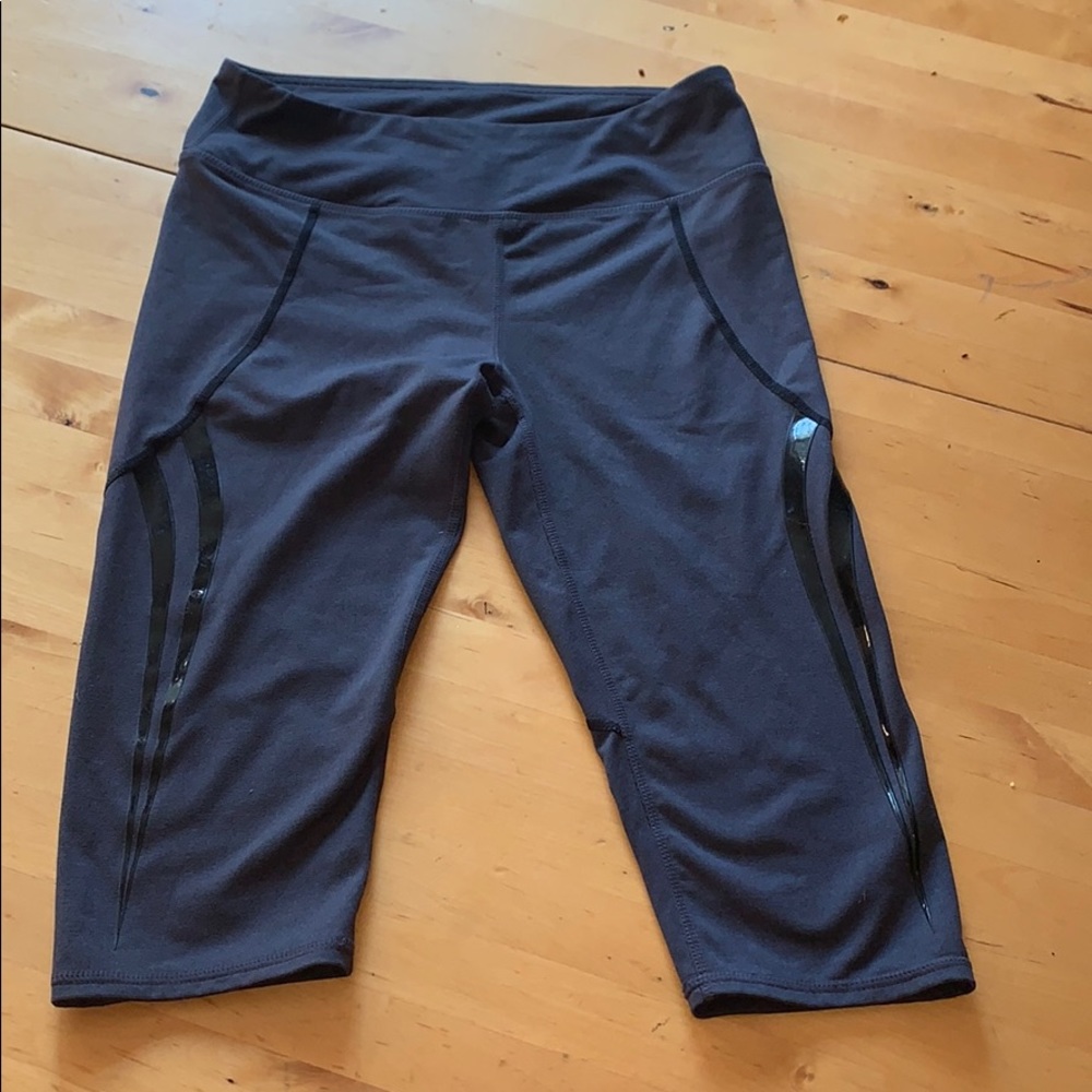 Fabletics Crop Leggings